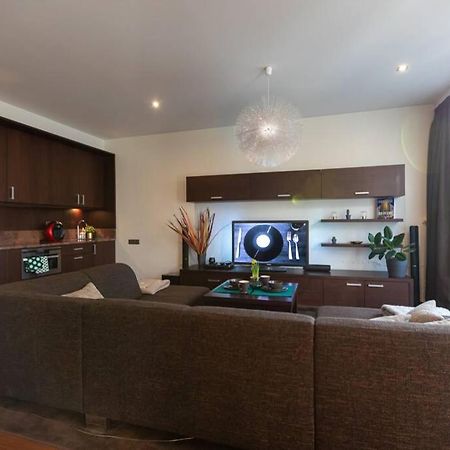 Cozy River-Side Apartment Right In Riga Exterior foto